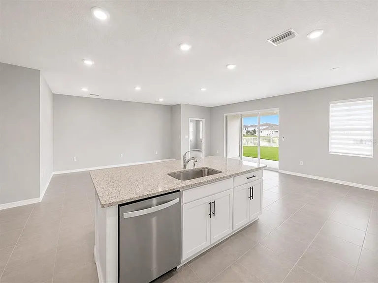 8469 Hardy Bay Loop — Photo 9