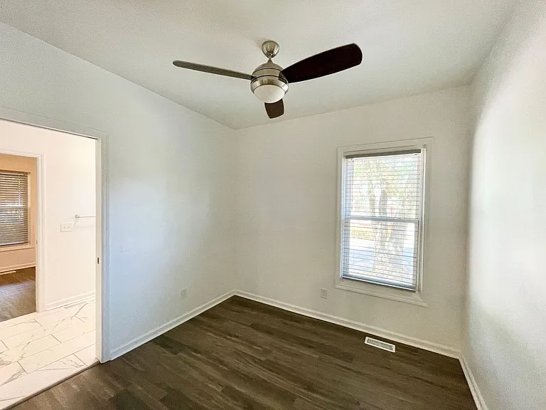2615 Kershaw St — Photo 10