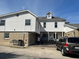 499 W Walnut St, Winfield, MO 63389