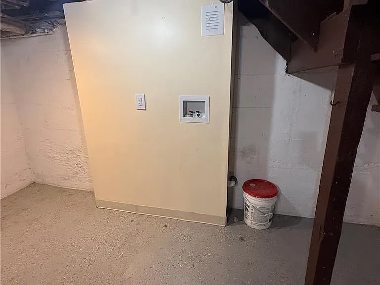 840 W Walnut St — Photo 41