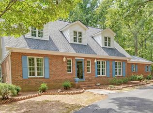 504 Ridgewood Dr, Hartwell, GA 30643