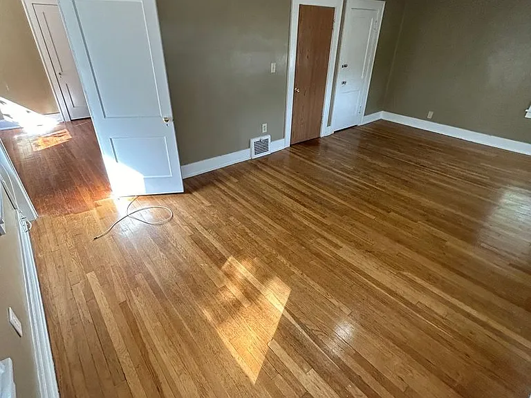 5300 Harrison St — Photo 20