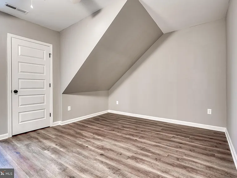 6722 Brentwood Ave #2 — Photo 21