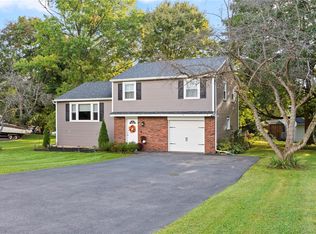 1730 Pinnacle Rd, Henrietta, NY 14467