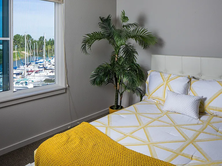 Yacht Harbor Club — Photo 30
