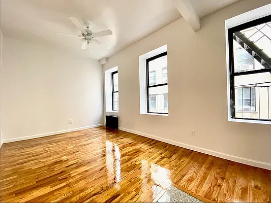 Rented by Corcoran | media 1