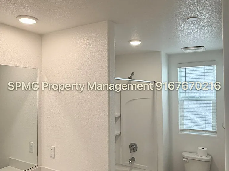 1910 Brunel St — Photo 16