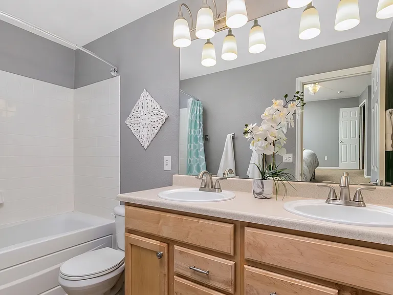 643 Grimson Pl — Photo 14