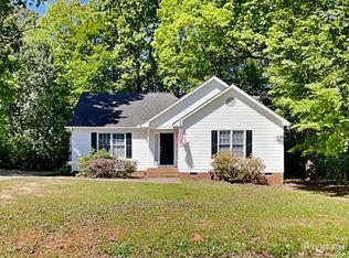 925 Lazy Branch Dr, Benson, NC 27504