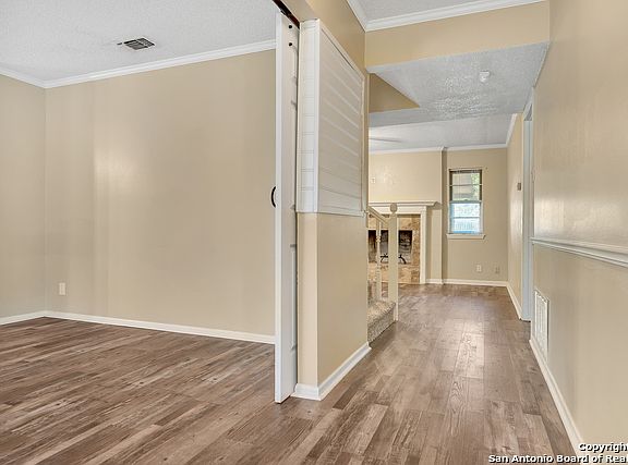5th image of 115 Amistad Blvd