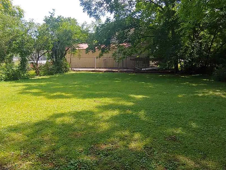 4802 Proctor Cir NW — Photo 2