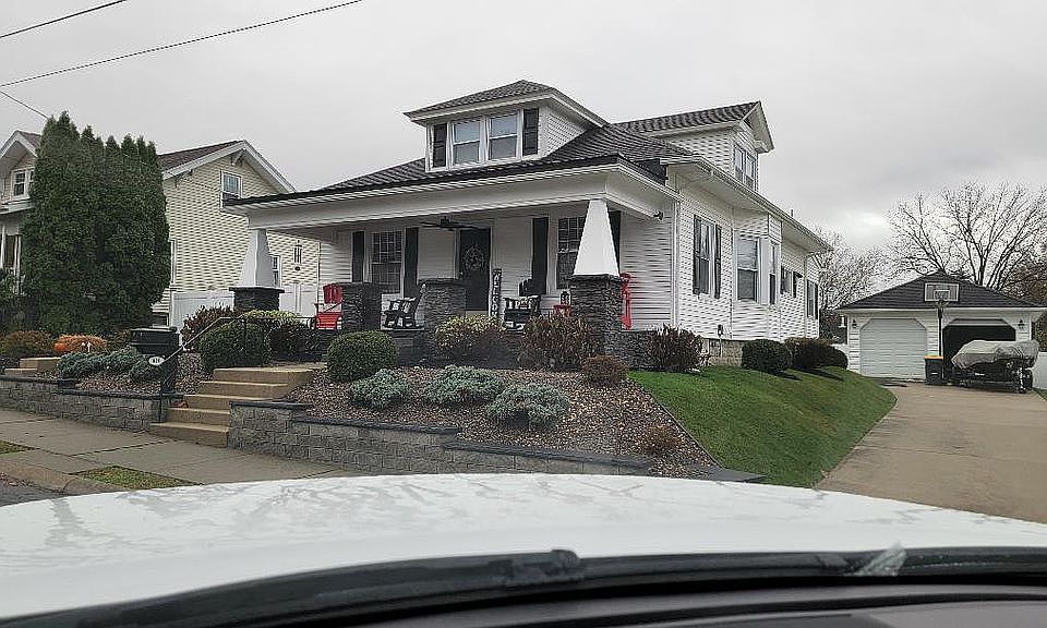 1st image of 124 E Wilson Ave