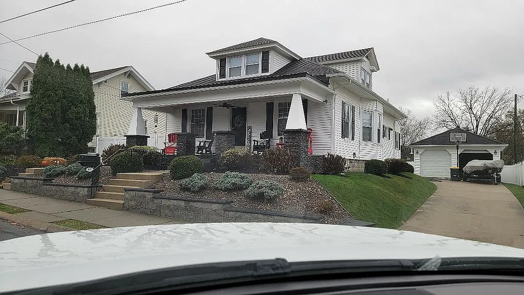 124 E Wilson Ave photo 1