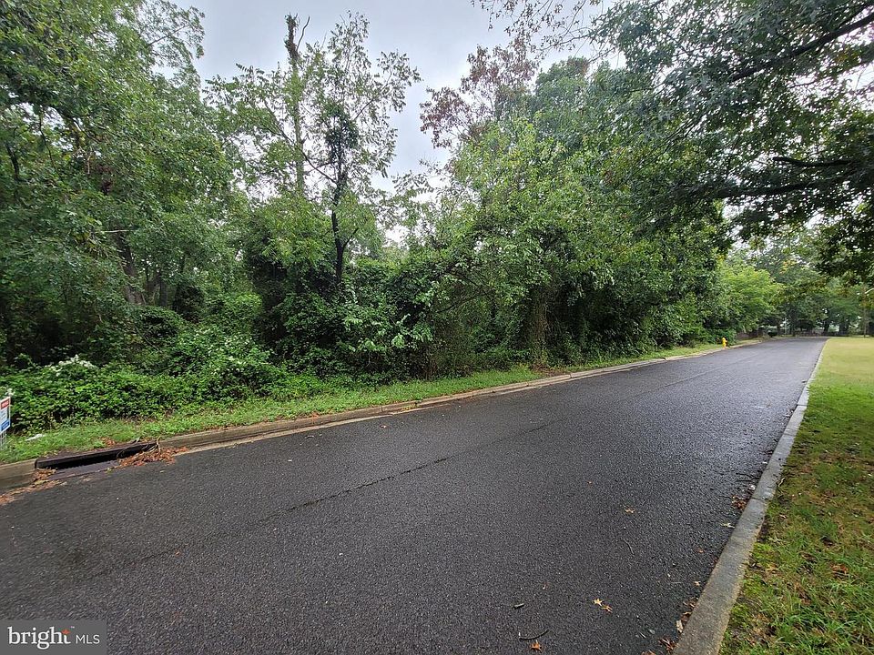 1st image of 39 Sunset Dr