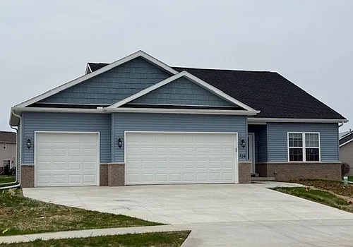 728 Stephanie Ct Photo 1