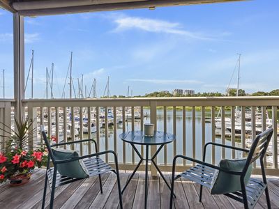123 Harbor Drive APT 502, Stamford, CT, 06902