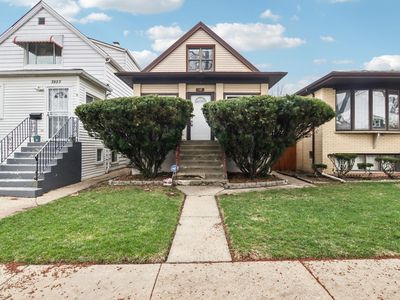 3921 N Newcastle Ave, Chicago, IL, 60634