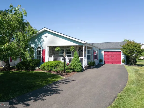 261 Countryside Cir, New Hope, PA 18938