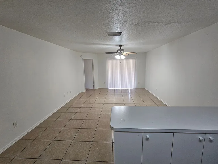 2611 Hollow Ln — Photo 4
