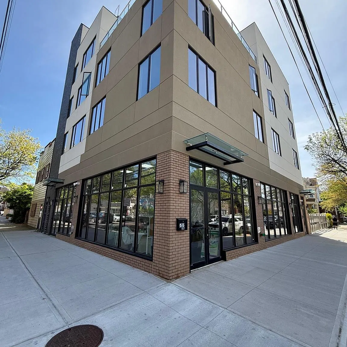 2 bed, 2.0 bath, 900 sqft, $3,600 — Photo 1