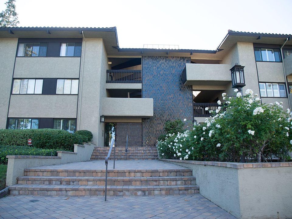 1st image of 111 S Orange Grove Blvd