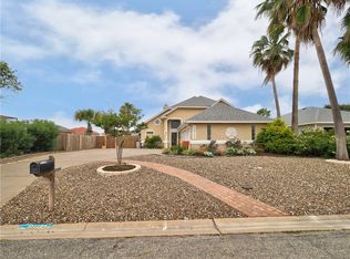 13726 Eaglesnest Bay Dr, Corpus Christi, TX 78418