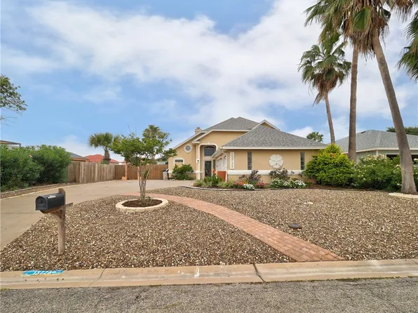 13726 Eaglesnest Bay Dr, Corpus Christi, TX 78418