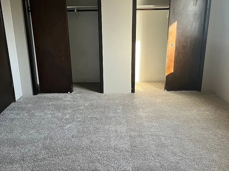 Whispering Isle Apartments — Photo 54