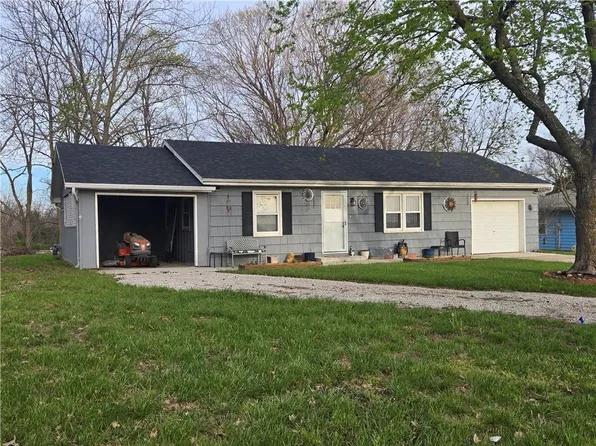 1424 S 13th St, Lexington, MO 64067