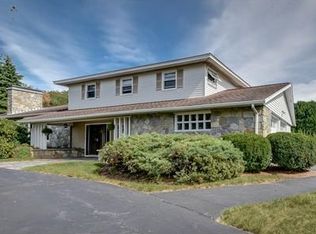 9 Sherburne Rd, Westborough, MA 01581