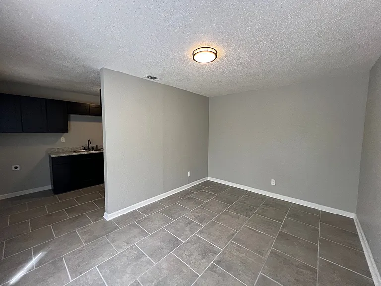 1181 Canary Ln — Photo 12