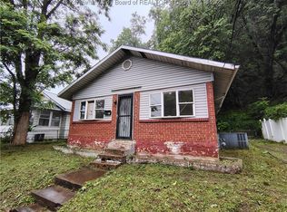 111 Snow Hill Dr, Charleston, WV 25311