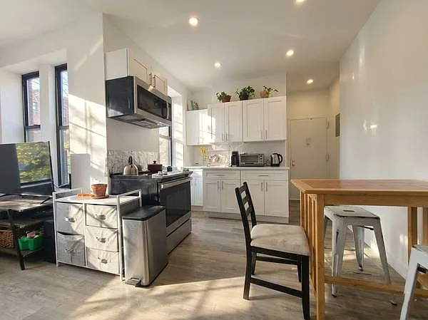 362 Stockton St #6F — Photo 4