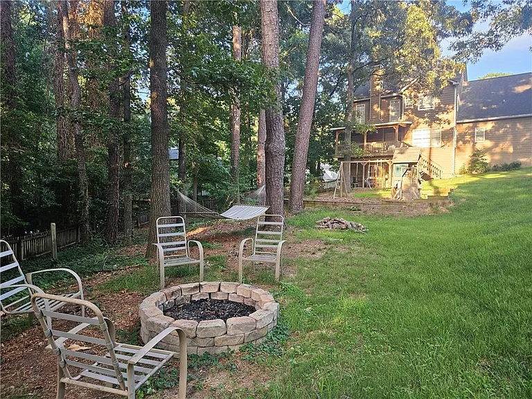 2545 Cobble Creek Ln — Photo 32