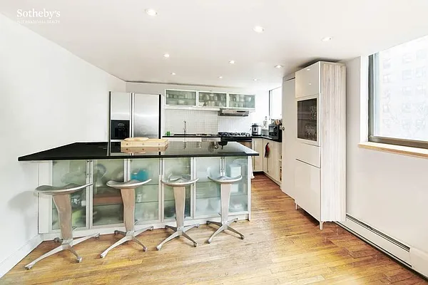 Rented by Sotheby's International Realty | media 3