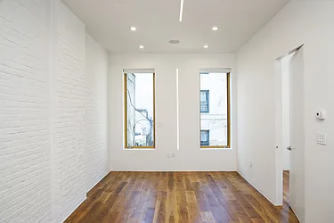 Rented by Solace SMC Inc