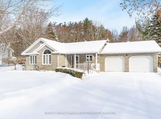 21 Mary Jane Rd, Tiny, ON L0L 2T0