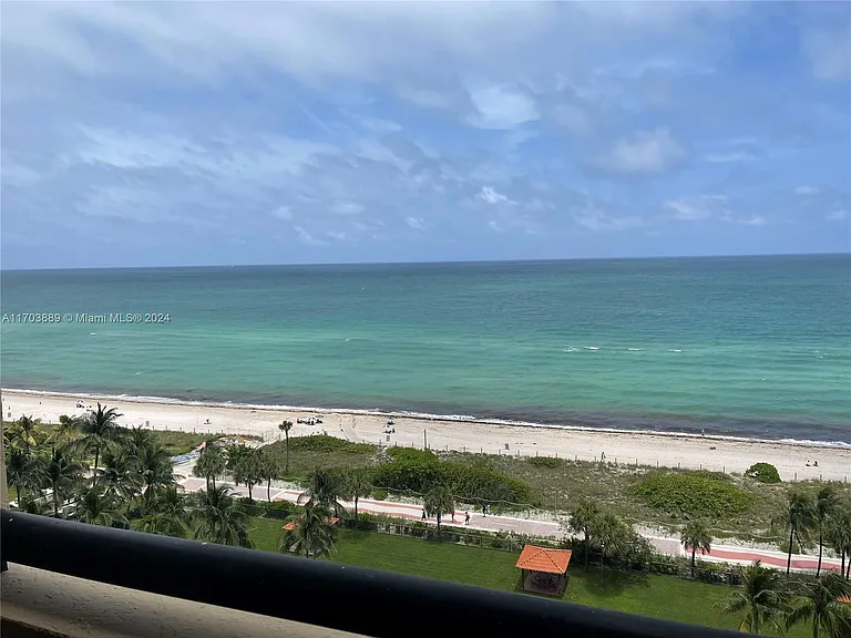 2555 Collins Ave #1409 — Photo 13