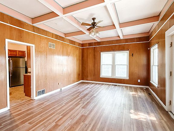 2nd image of 407 S Pine St