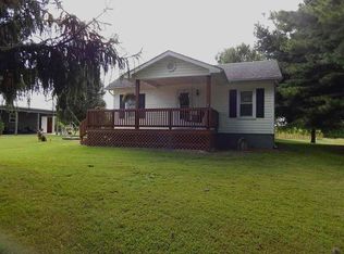 18417 Meadow Branch Rd, Grafton, IL 62037