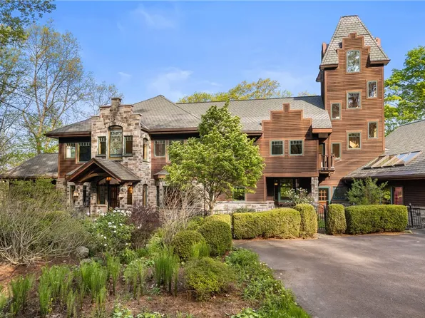 92 Genung Cir, Ithaca, NY 14850