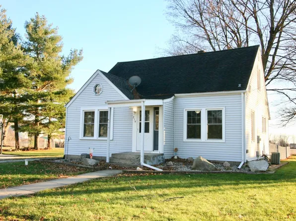 214 E Hamilton St, Union Mills, IN 46382
