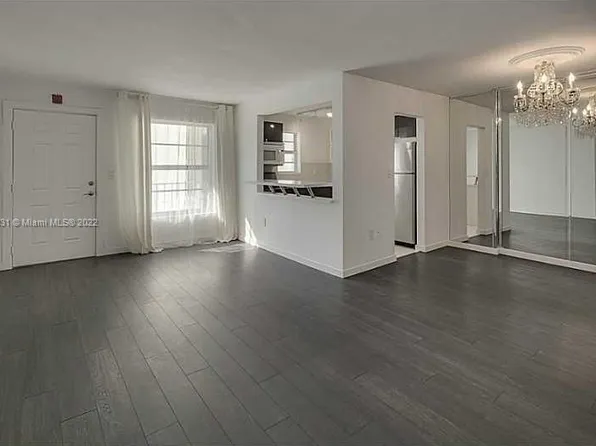 240 Collins Ave APT 4E, Miami Beach, FL 33139