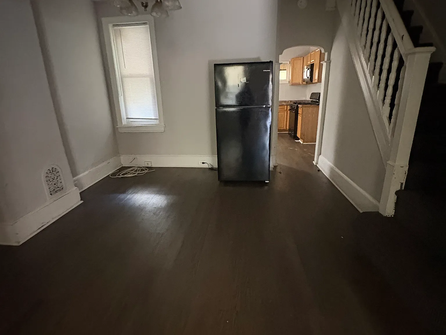 3 bed, 1022 sqft, $1,590 — Photo 1