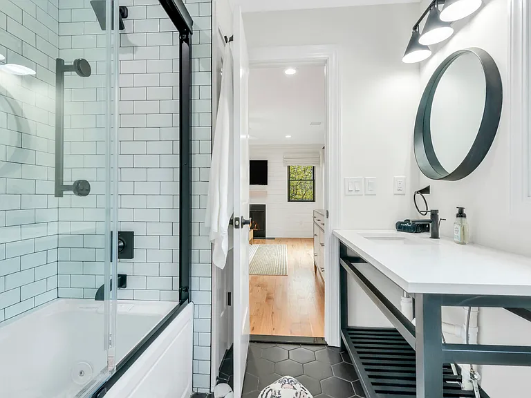 6 Ridge Way — Photo 26