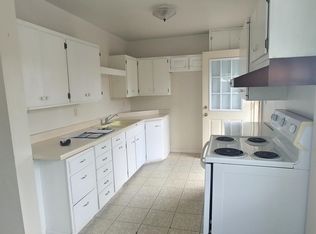 242 W Lincoln Ave #2, Hinckley, IL