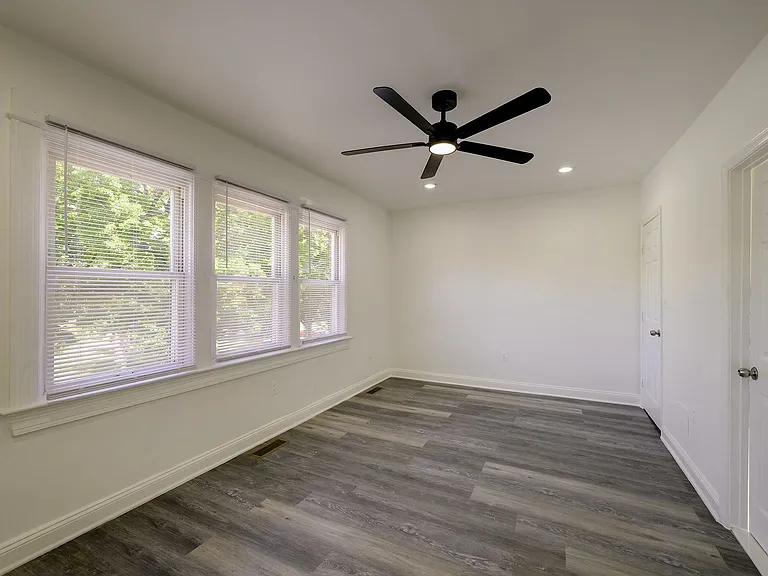 514 Missouri Ave NW — Photo 35