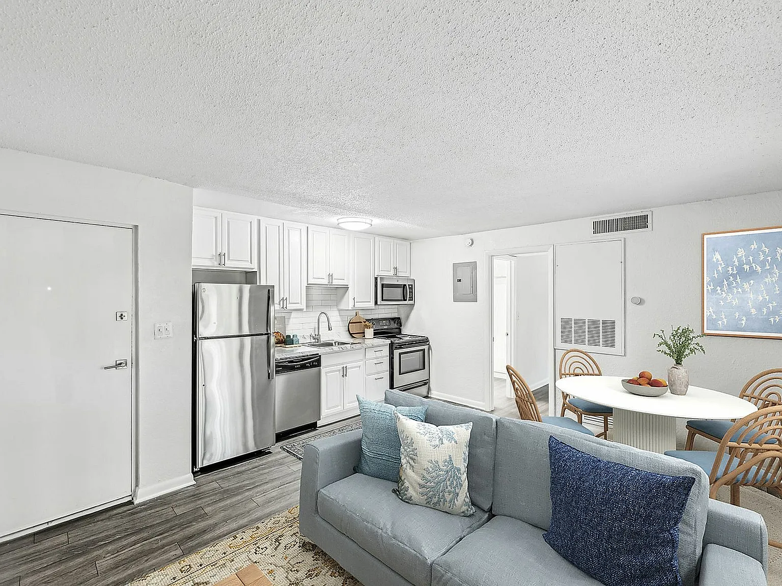 Liv at Winter Park Apartment Homes — Photo 4