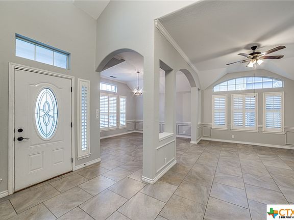 4th image of 1069 Rivertree Dr