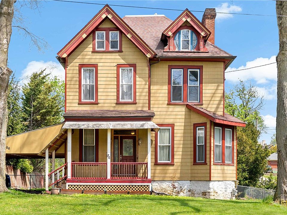 1st image of 86 Woodlawn Ave
